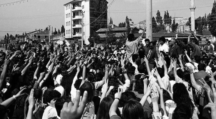 Sivas Katliamı için söylenmiş şarkılar….