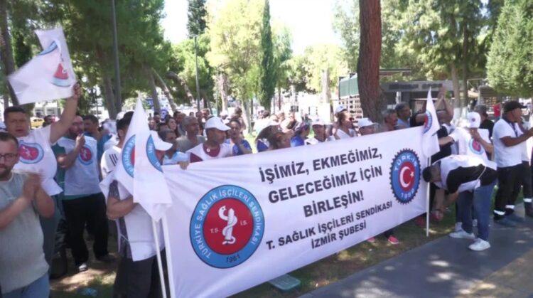 Ege Üniversitesi Hastanesi’nde iş bırakma eylemi