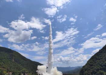 Çin, Kuaizhou-1A roketiyle uzaya 5 yeni uydu gönderdi