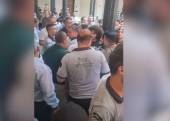 Boğaziçi’nde kulüp odaları zorla boşaltılıyor