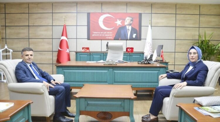 AKP’li vekil önce paylaştı sonra hemen sildi!