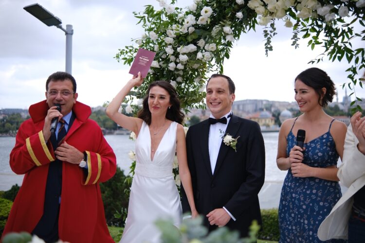 Yön Radyo ve Kılınç ailesinin mutlu günü…