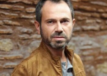 Oyuncu Olgun Şimşek trafik kazası geçirdi