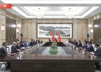 Xi Jinping, Suriye Devlet Başkanı Beşşar Esad’la bir araya geldi