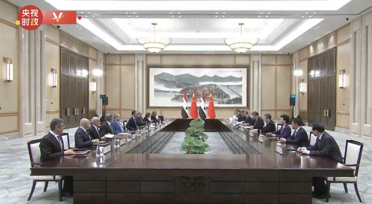 Xi Jinping, Suriye Devlet Başkanı Beşşar Esad’la bir araya geldi