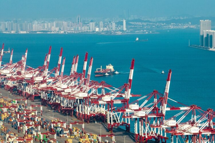 Xi, üst düzey pilot serbest ticaret bölgelerinin inşasına dikkat çekti