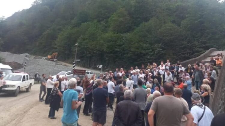 Arhavi’de HES protestosu