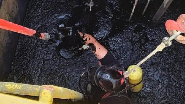 Kimyasal atık havuzuna düşen iki işçiden biri yaşamını yitirdi