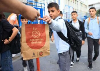 İBB 900 bin öğrenciye beslenme desteği sağlayacak