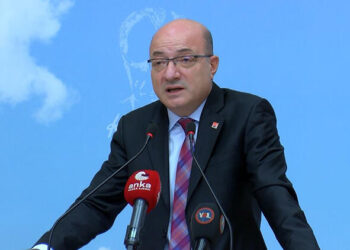 İlhan Cihaner: CHP’de şu anda bir vekalet savaşı yürütülüyor