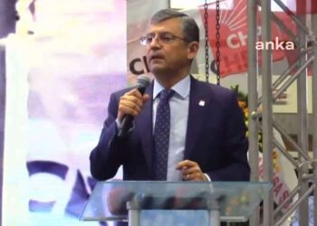 Özgür Özel: “Bu evladınıza ‘Özgür arkandayız’ diyorsanız ben yola çıkıyorum”