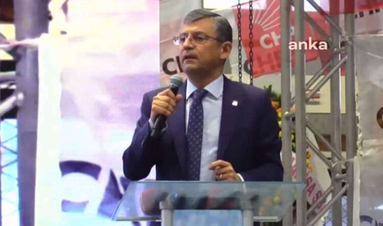 Özgür Özel: “Bu evladınıza ‘Özgür arkandayız’ diyorsanız ben yola çıkıyorum”