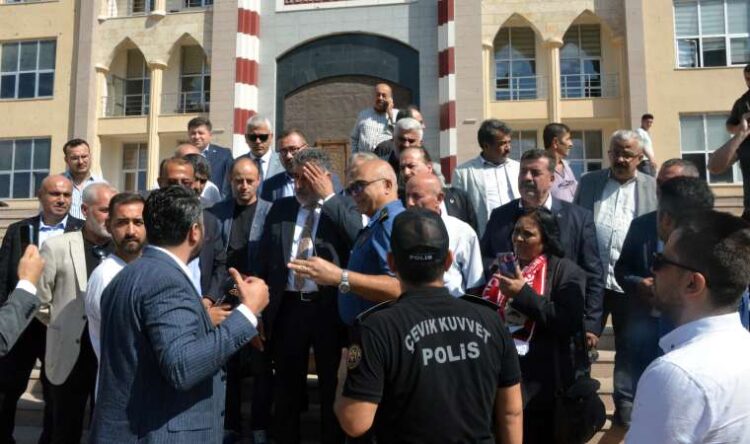 Muhsin Yazıcıoğlu davası ertelendi! Duruşma çıkışında gerginlik