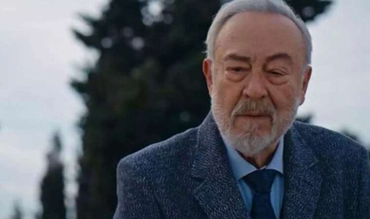 Usta oyuncu Mehmet Ulay hayatını kaybetti