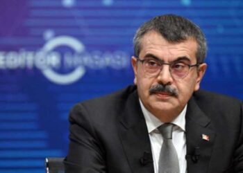 Bakan Tekin’in mülakat açıklamasına eğitimcilerden tepki