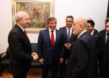 Karamollaoğlu ve Davutoğlu’ndan Kılıçdaroğlu’na ziyaret