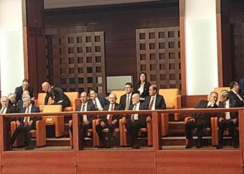 Meclis açıldı: Kılıçdaroğlu locadan izledi, Akşener katılmadı