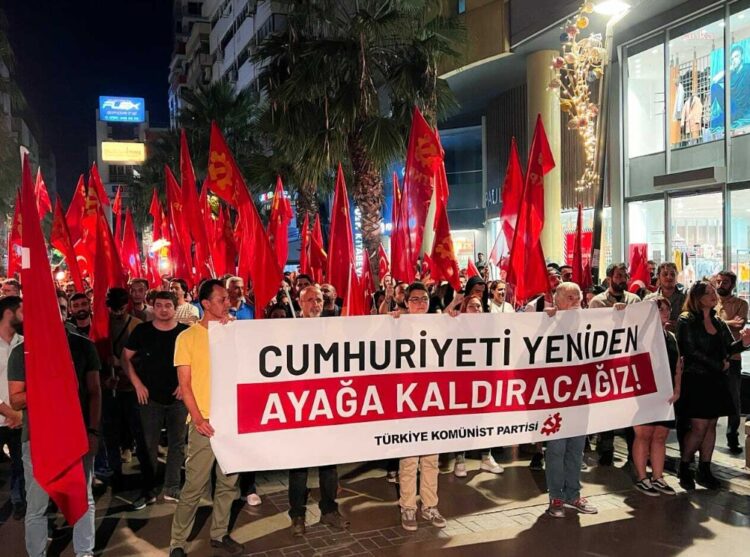 TKP’den Cumhuriyet yürüyüşü…