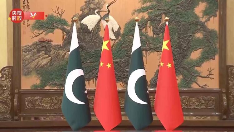 Çin Cumhurbaşkanı Xi, Beijing’de Pakistan Başbakanı Kakar ile görüştü