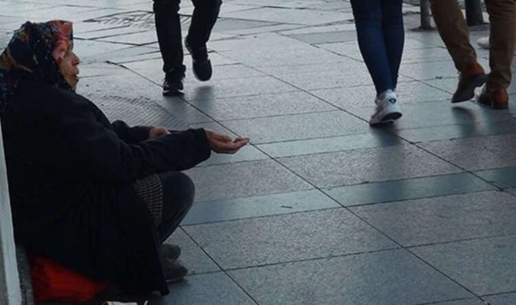 Eskişehir’de, dilencilere para vermek yasaklandı