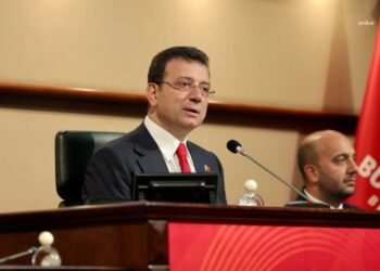 İmamoğlu: Atatürk’ün hediye ettiği İstanbul’umuza hizmet etmekten onur duyuyorum