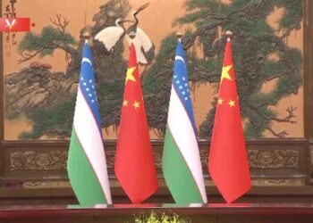 Çin Cumhurbaşkanı Xi, Özbekistan Cumhurbaşkanı Mirziyoyev ile görüştü