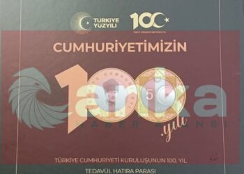 TBMM’de vekillere yeni madeni 5 lira dağıtıldı