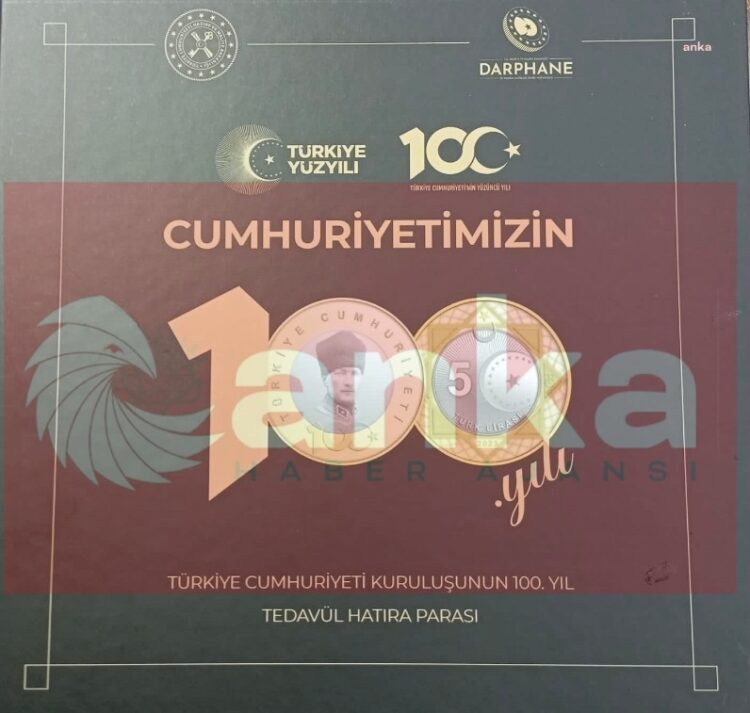 TBMM’de vekillere yeni madeni 5 lira dağıtıldı