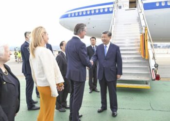 Xi, Biden ile görüşmek ve APEC toplantısına katılmak üzere San Francisco’ya gitti