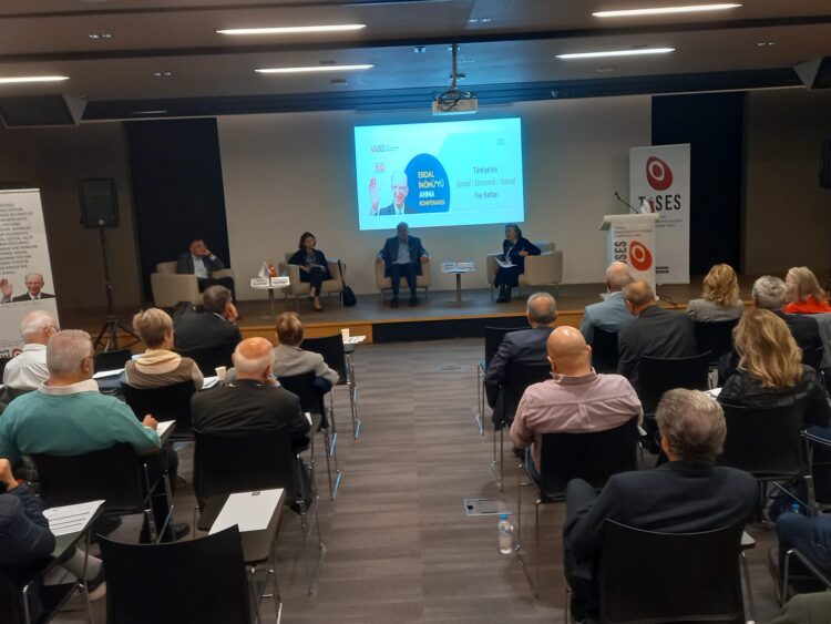 TÜSES’in İnönü anmasında önemli tespitler…