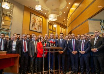 81 il başkanı ile görüşen Özgür Özel: Dün taahhüt ettiğimiz ne varsa yapacağız