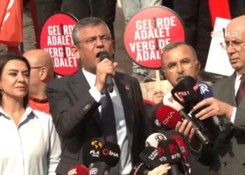 Özgür Özel’den DİSK yürüyüşüne destek
