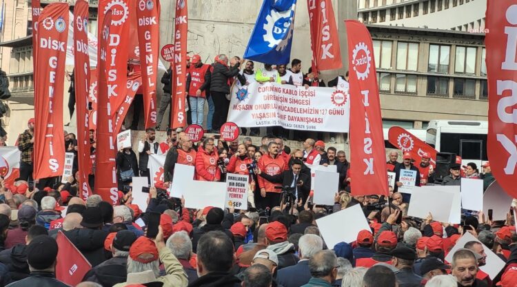 Çerkezoğlu: Cumhuriyetimizin ikinci yüzyılına tarihimizin en büyük bölüşüm kriziyle giriyoruz