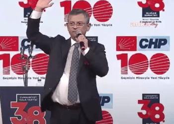 Özgür Özel: “CHP’de hançer yok, hançerleyecek de kimse yok”