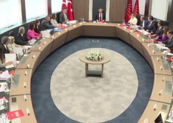 CHP MYK Özgür Özel Başkanlığında toplandı