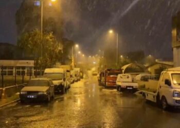 İstanbul’da kar yağışı etkili oldu