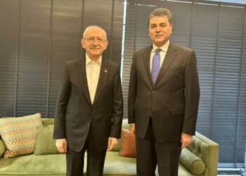 Gültekin Uysal Kılıçdaroğlu’nu yeni ofisinde ziyaret etti