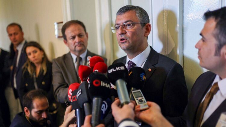 Özgür Özel’den ‘anayasa’ mesajı