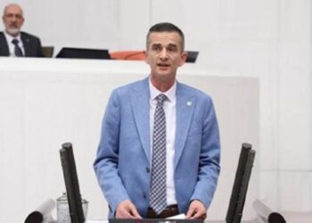 Ümit Dikbayır’dan istifa kararı