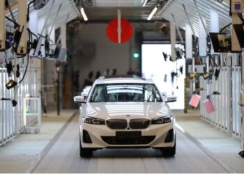 BMW, Çin pazarındaki yeni enerjili araç satışlarında güçlü artış bildirdi