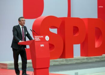 Özgür Özel: “Sosyal demokrat bir ekonomik düzen inşa etmeliyiz”