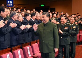 Xi, emekli gazilerin Bahar Bayramı’nı kutladı