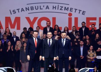 Ekrem İmamoğlu adaylığını açıkladı
