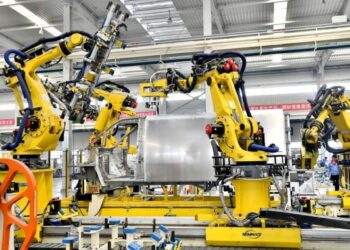 Çin ekonomisi 2023’te yıllık hedefi aşarak yüzde 5,2 büyüdü