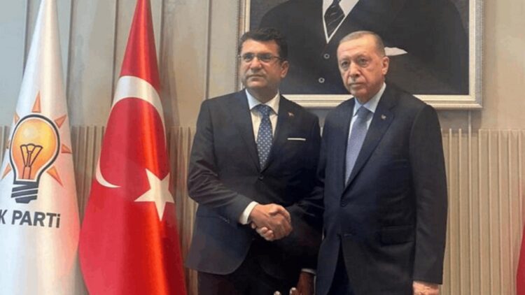 İYİ Parti’den istifa eden isim, AKP’den belediye başkan adayı oldu