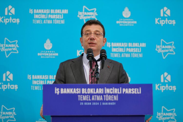 İmamoğlu: Ekonomiyi yönetemeyenler kentsel dönüşümü de yönetmezler