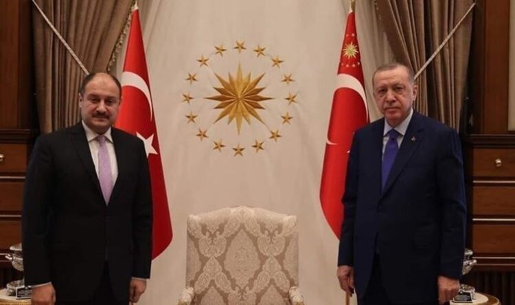 Erdoğan’ın danışmanıydı, Yeniden Refah’ın adayı oldu