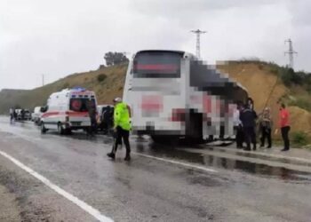 Sivas’ta yolcu otobüsü kaza yaptı… Çok sayıda yaralı var!