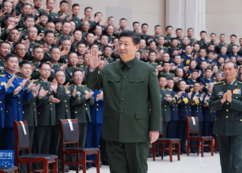 Xi, Tianjin’de görevli askerlerin bayramını kutladı