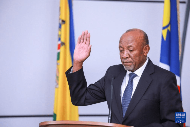 Xi Jinping, Namibya’nın yeni cumhurbaşkanı Mbumba’yı tebrik etti